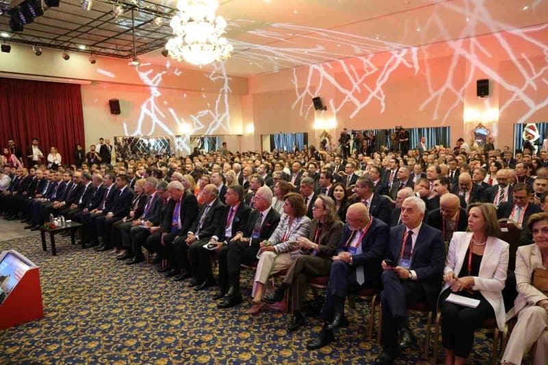 Cumhurbaşkanı Yardımcısı Cevdet Yılmaz, ELAZIĞ'da türkonfed 27. İş Dünyası zirvesine katıldı.
