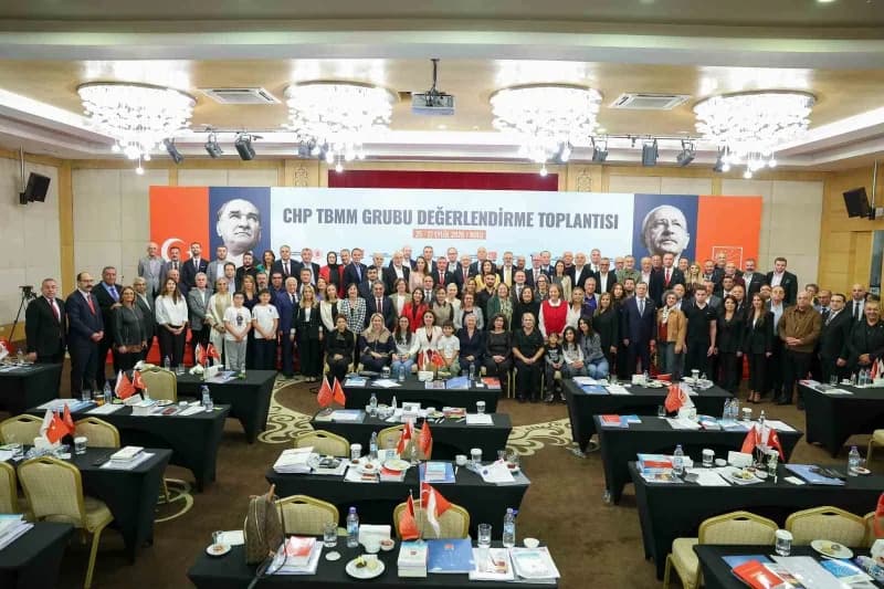 Cumhuriyet Halk Partisi’nin (CHP) Bolu Abant’taki yeni yasama yılı için düzenlediği milletvekili kampının 2. Günü tamaml