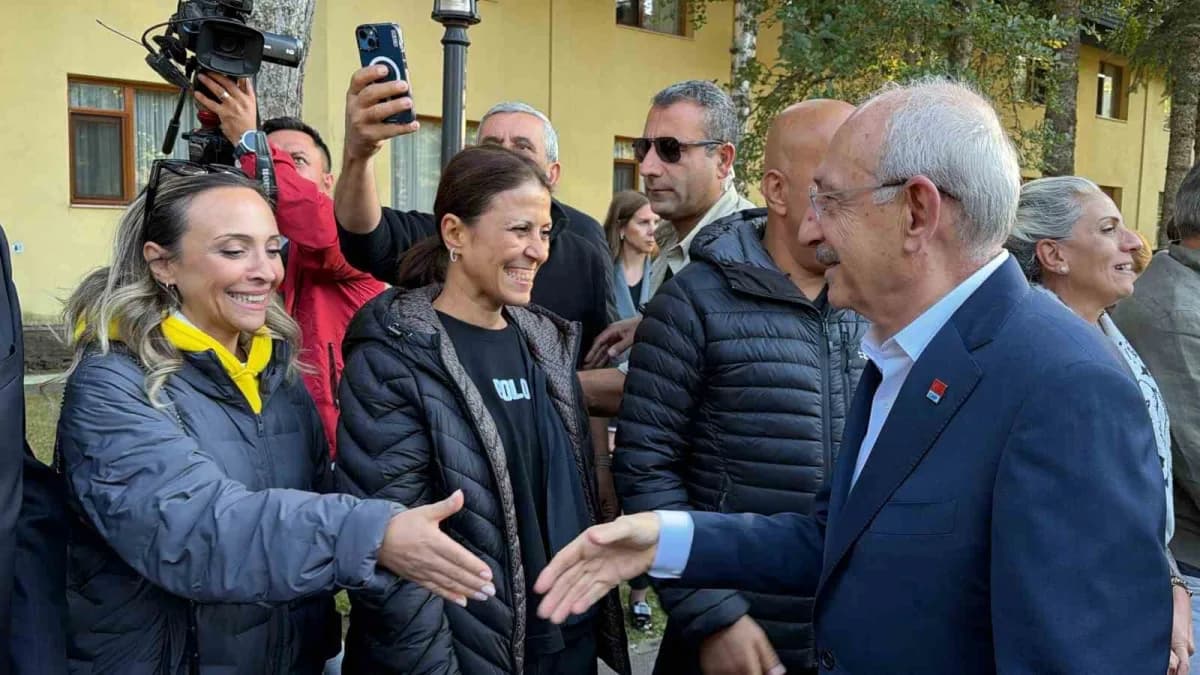 Cumhuriyet Halk Partisi (CHP) Genel Başkanı Kemal Kılıçdaroğlu, partisinin Türkiye Büyük Millet Meclisi'nin (TBMM) yeni