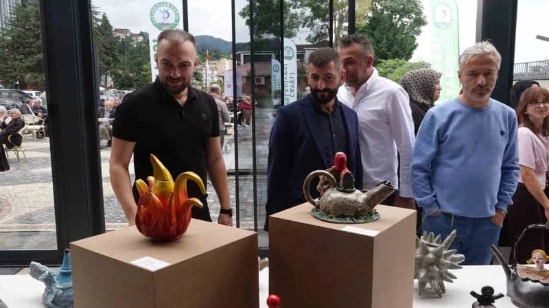 Rize'nin Çayeli ilçesinde hizmete giren Ahmet Mesut Yılmaz Sosyal Tesisleri, açılış etkinlikleri kapsamında Bursa’dan ge
