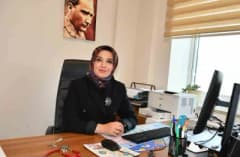 Doç. Dr. Şükriye Özde çocuklarda kış enfeksiyonları ve korunma yöntemleri hakkında bilgi verirken