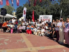 Çocukların sağlıklı beslenme, su içme ve hareket etme alışkanlıkları üzerine düzenlenen etkinlikte çocuklar ve aileleri