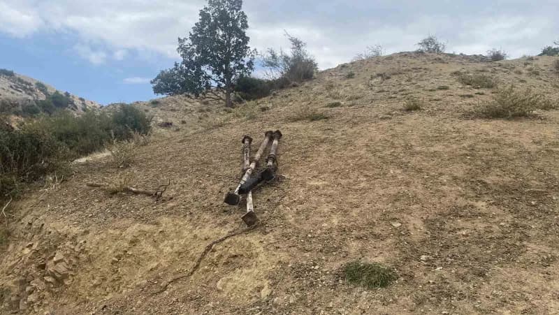 Çorum Bahçelievler Mahallesi’nde çıkan ağıl yangını sonrası itfaiye ekiplerinin müdahalesi