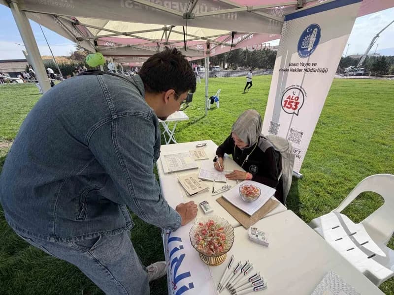 Hitit Üniversitesi’nde yeni eğitim-öğretim yılının başlamasıyla birlikte Çorum Belediyesi, üniversite öğrencilerini kamp