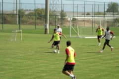 Çorum FK futbolcuları Antalya kampında kondisyon ve taktik antrenmanı yaparken