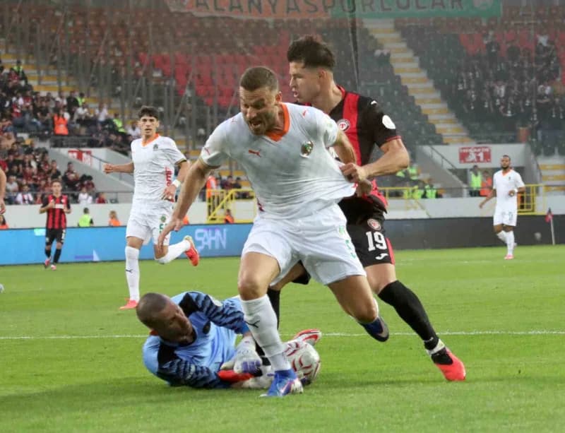 Trendyol Süper Lig’in 6. Haftasında Çorum FK, evinde Corendon Alanyaspor’a 2-1 mağlup oldu.