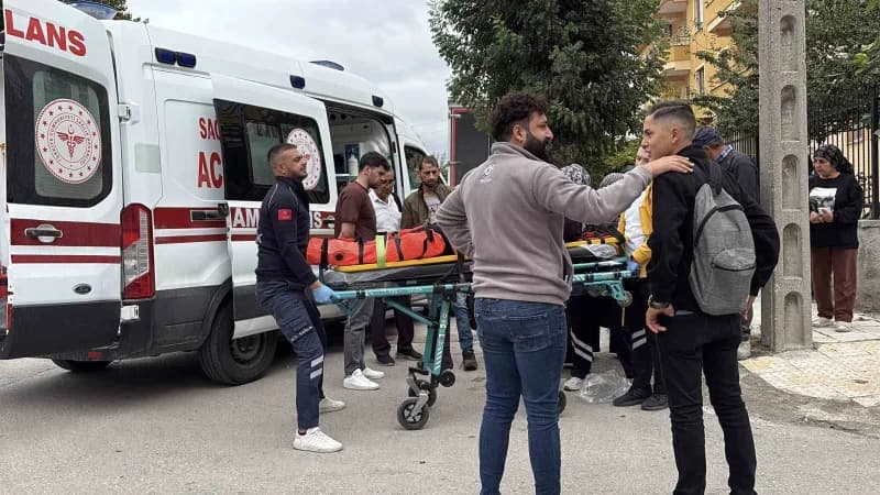 Yaralılar, sağlık ekiplerinin yaptığı ilk müdahalenin ardından Hitit Üniversitesi Erol Olçok Eğitim ve Araştırma Hastane