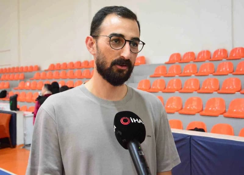 Halk oyunları ile iç içe olan ve antrenörlüğünü yapan Yusuf Karaboğa konuştu