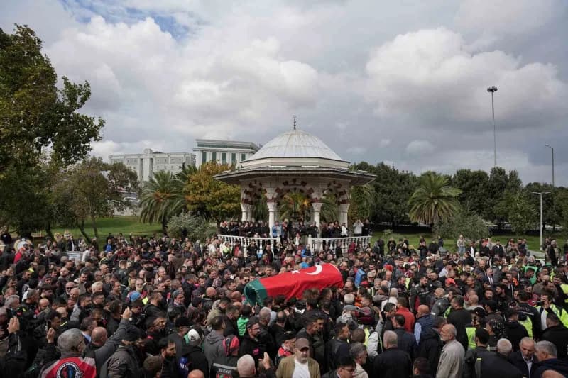 Fenomen motorcu Cumhur Kahraman son yolculuğuna uğurlandı