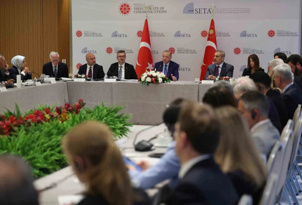 Cumhurbaşkanı Erdoğan, ABD’li düşünce kuruluşu temsilcileriyle buluştu