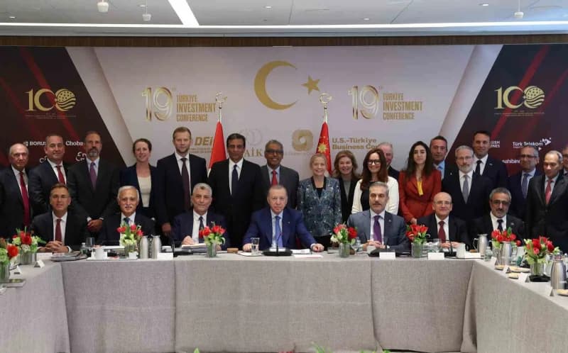 New York (İha) - Cumhurbaşkanı Recep Tayyip Erdoğan, ABD’nin New York kentindeki temasları kapsamında iş adamlarıyla bir