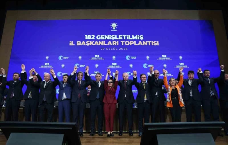 Cumhurbaşkanı Erdoğan, AK Parti Kongre Merkezi'nde gerçekleştirilen Genişletilmiş İl Başkanları Toplantısı'na katıldı.