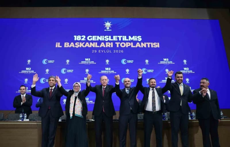 Cumhurbaşkanı Erdoğan, AK Parti Kongre Merkezi'nde gerçekleştirilen Genişletilmiş İl Başkanları Toplantısı'na katıldı.