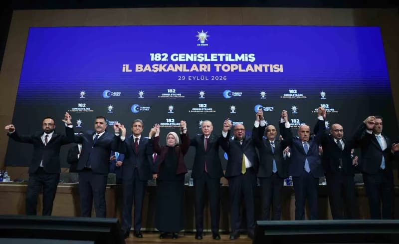 Cumhurbaşkanı Erdoğan, AK Parti Kongre Merkezi'nde gerçekleştirilen Genişletilmiş İl Başkanları Toplantısı'na katıldı.