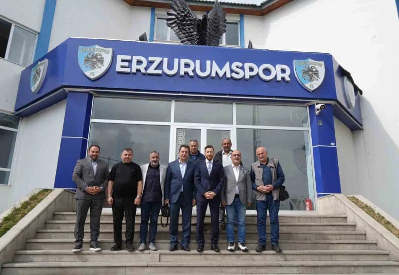 Doğu Anadolu Gazeteciler Cemiyeti (DAGC) Başkanı Ayhan Türkez, Doğu Anadolu Gazeteciler Federasyonu Başkanı İrfan Tarakç