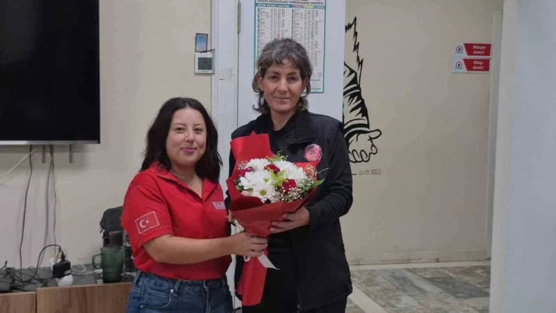 İtfaiye Haftası kutlamaları bütün hızıyla devam ediyor. Bu çerçevede türkiye genelinde yaşanan bütün felaketlerde omuz o