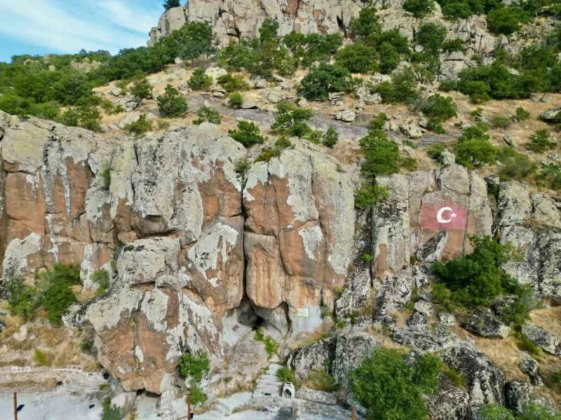 Afyonkarahisar’ın Bolvadin ilçesine bağlı Kemerkaya köyü’nde yer alan ve 2018 yılında düzenlenerek vatandaşların hizmeti