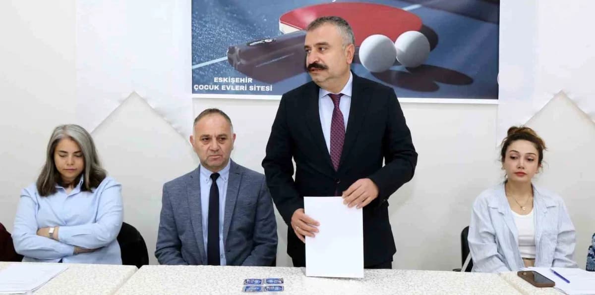 Eskişehir Aile ve Sosyal Hizmetler İl Müdürlüğü bünyesinde görev yapan meslek elemanlarına yönelik olarak 5395 sayılı Ço