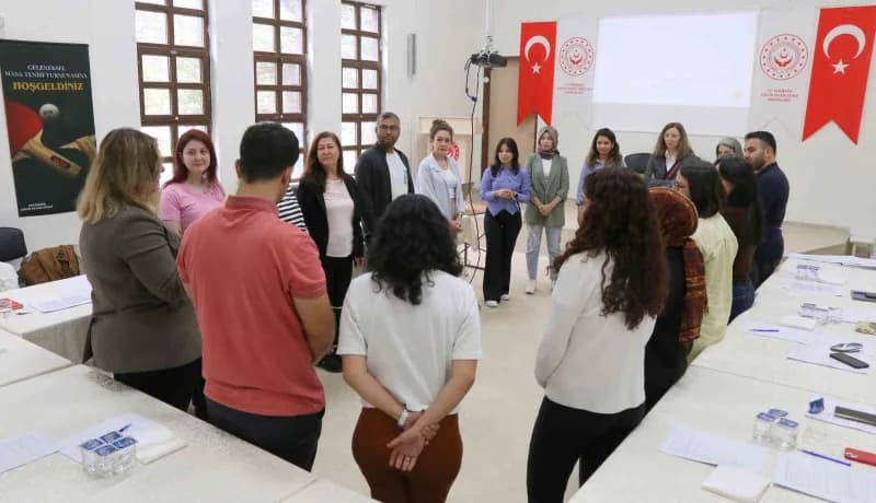 Eskişehir Aile ve Sosyal Hizmetler İl Müdürlüğü bünyesinde görev yapan meslek elemanlarına yönelik olarak 5395 sayılı Ço