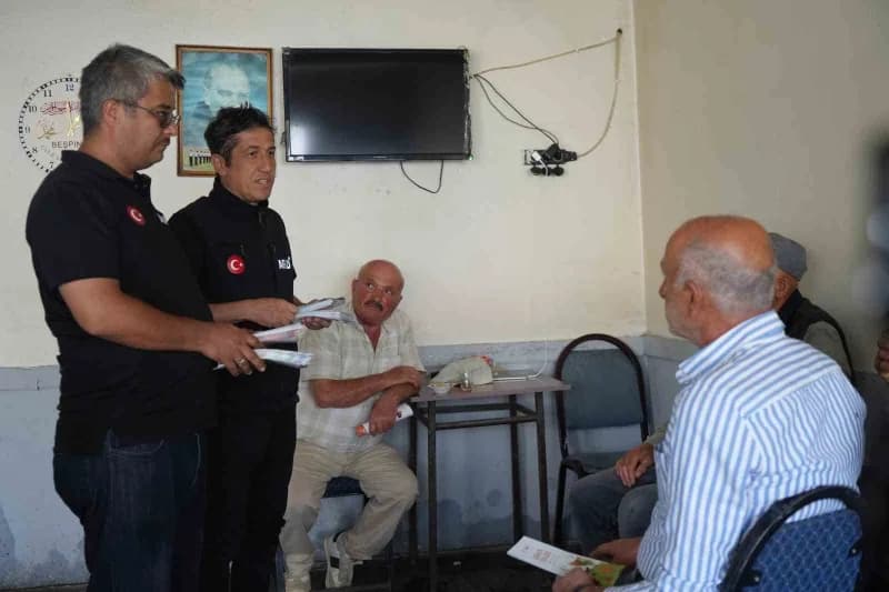Önce öğrendiler, sonra çevrelerine anlatacaklar: Demirözü’nde vatandaşlara Afet ve Çevre bilgilendirmesi