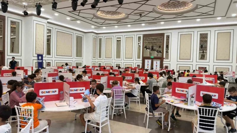 Türkiye'nin Bilim ve Teknoloji atılımı için hayata geçirdiği "DENEYAP Atölyeleri" Uygulama sınavına giren 840 öğrenci ke