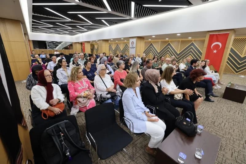 Denizli Büyükşehir Belediyesi Kent Konseyi öncülüğünde, 21 Eylül Dünya Alzheimer Günü dolayısıyla düzenlenen "Nörolojik