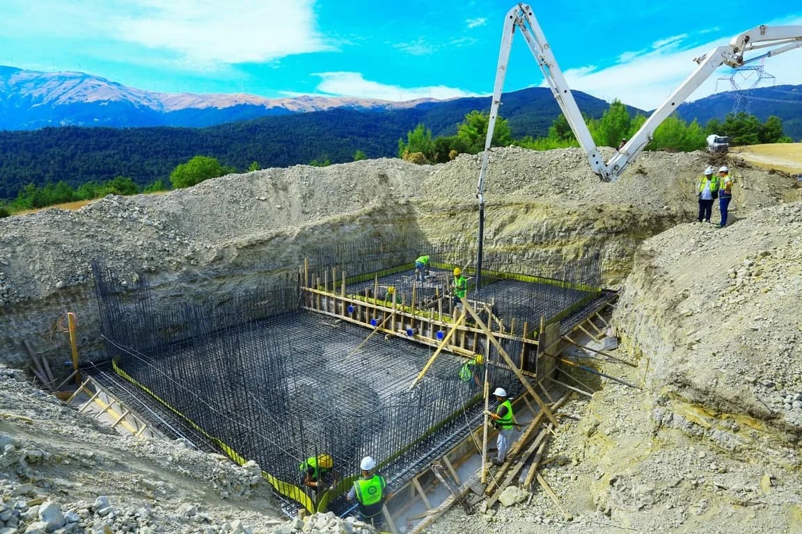 Denizli Babadağ İncilipınar Mahallesi’nde yapımı devam eden yeni içme suyu deposu inşaatı