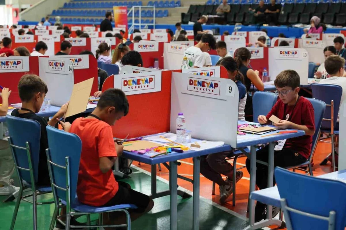 Geleceğin Teknoloji yıldızlarını yetiştiren DENEYAP Atölyelerine yeni öğrenci alımı için 3’üncü aşama olan Uygulama Sına