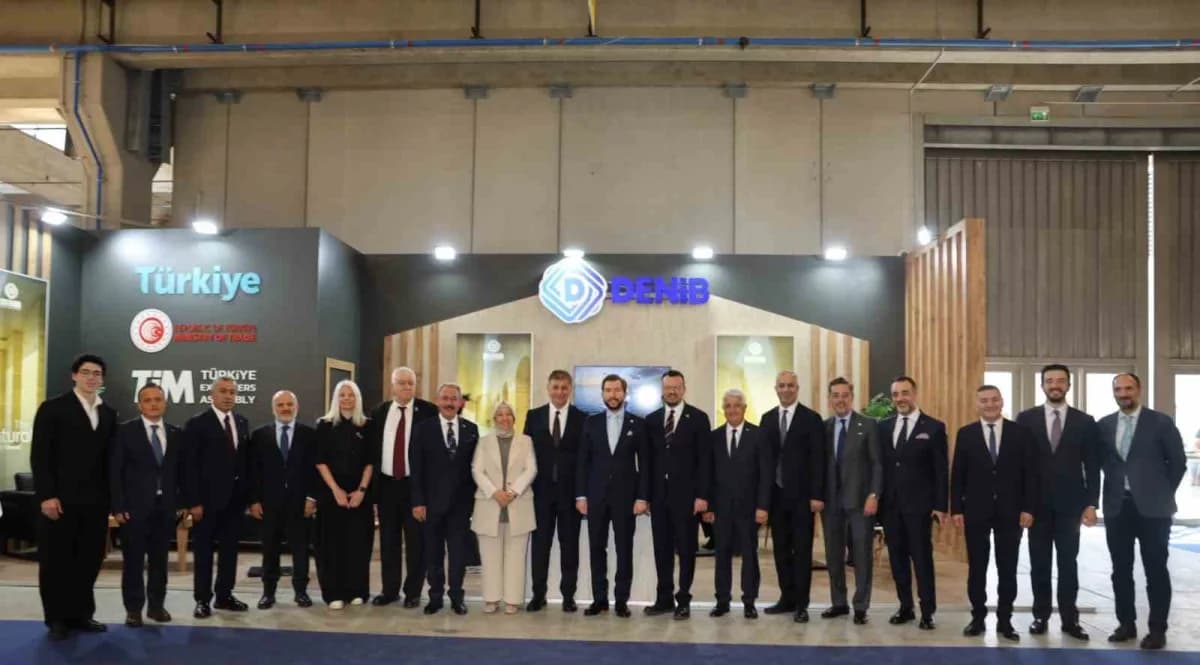 Türkiye’nin işlenmiş doğal taş ihracatında lider konumda bulunan Denizli, 26 firma ve Denizli İhracatçılar Birliği (DENİ
