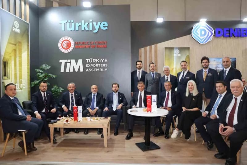 Denizli doğal taş firmalarının İtalya Verona’daki Marmomac 2026 fuarındaki stantları ve ürünleri