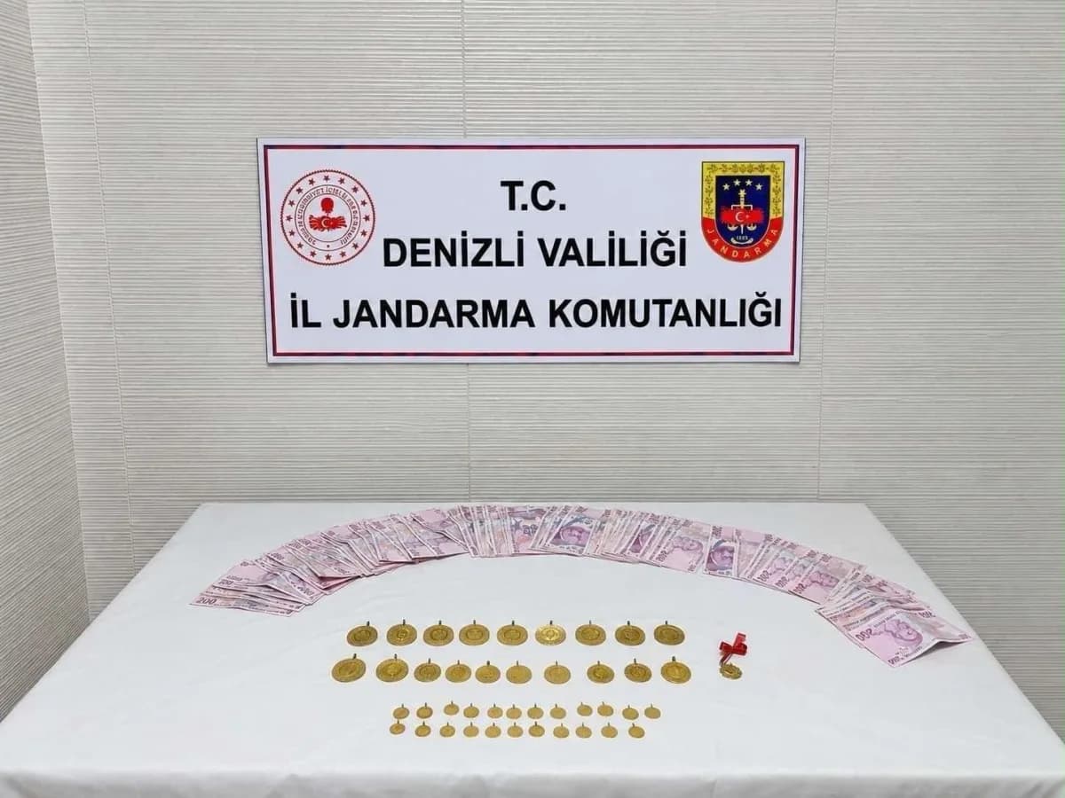 Denizli'de jandarma ekipleri dolandırıcılık şüphelilerini yakaladı ve ziynet eşyalarını teslim aldı