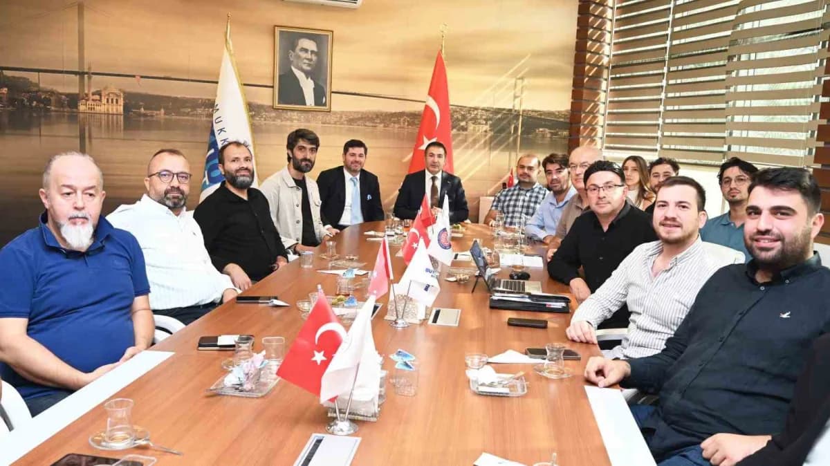 Denizli Ticaret Odası (DTO) Başkanı Uğur Erdoğan, işletmeleri Pamukkale Teknokent’te bulunan DTO üyelerinden bilişim ve