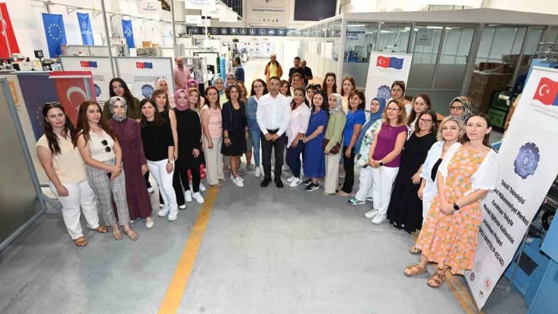Denizli Ticaret Odası (DTO) Başkanı Uğur Erdoğan, Denizli ekonomisinin geleceğine ilişkin değerlendirmelerde bulunarak,