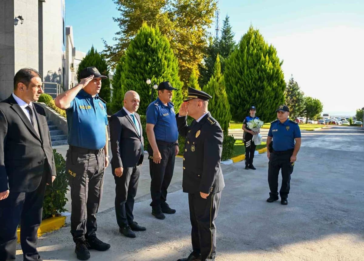 Cumhurbaşkanlığı Kararnamesi ile Denizli İl Emniyet Müdürü olarak atanan Ali Süllü, düzenlenen törenin ardından mesaisin