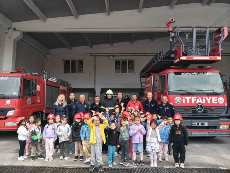 Denizli OSB Yönetim Kurulu üyeleri itfaiye personeli ile İtfaiye Haftası kapsamında bir arada