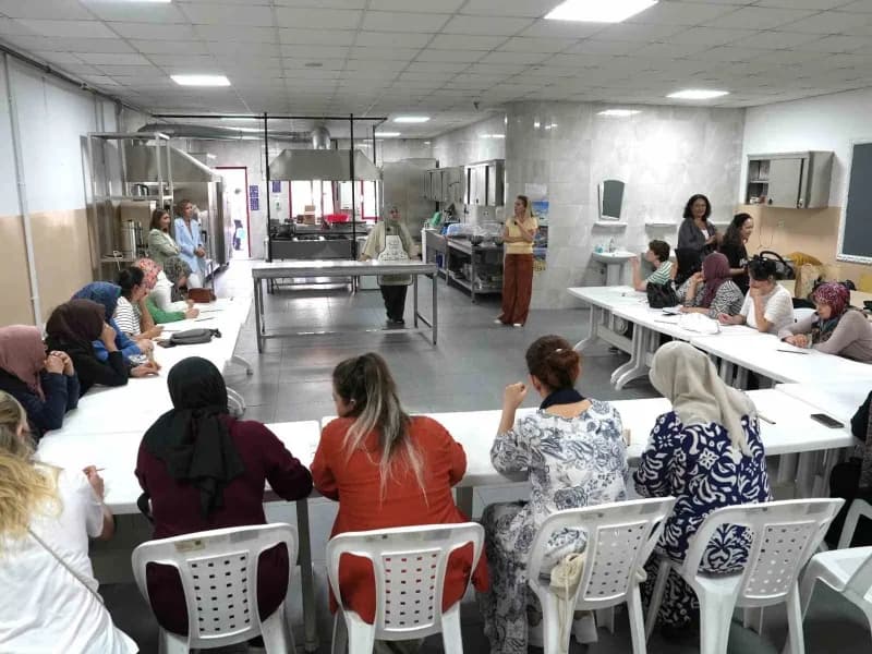 Denizli Büyükşehir Belediyesi, kentin köklü Mutfak kültürünü yaşatmak ve geleneksel tarifleri gelecek kuşaklara aktarmak