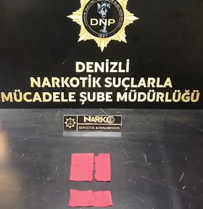 Denizli’de polis ekiplerinin uyuşturucu madde ticareti yapan sokak satıcılarına yönelik düzenlediği operasyonda 13 şüphe