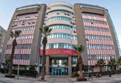 Denizli Vergi Dairesi Başkanlığı binası önünde vergi rekortmenleri açıklaması