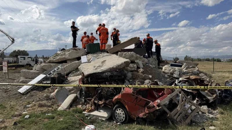 Erzincan’da 6,9 büyüklüğündeki deprem senaryosu sahada uygulandı