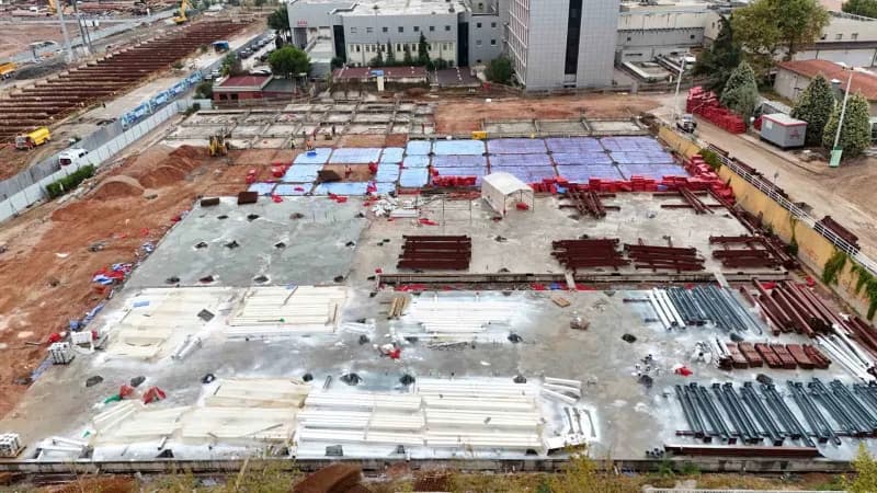 Kocaeli Büyükşehir Belediyesi tarafından Derince'de 8 bin metrekarelik alanda inşa edilen 120 yataklı yeni sağlık tesisi