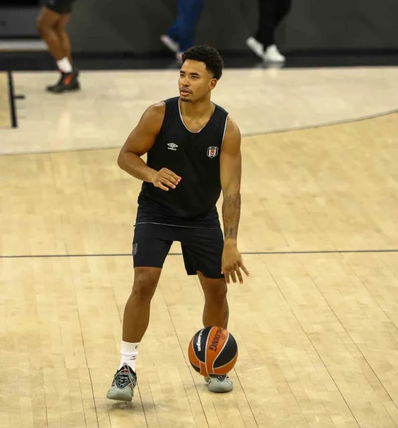 Beşiktaş Erkek Basketbol Takımı’nın oyun kurucusu Devon Dotson, Eurolegaue için heyecanlı olduklarını ve camianın beklen
