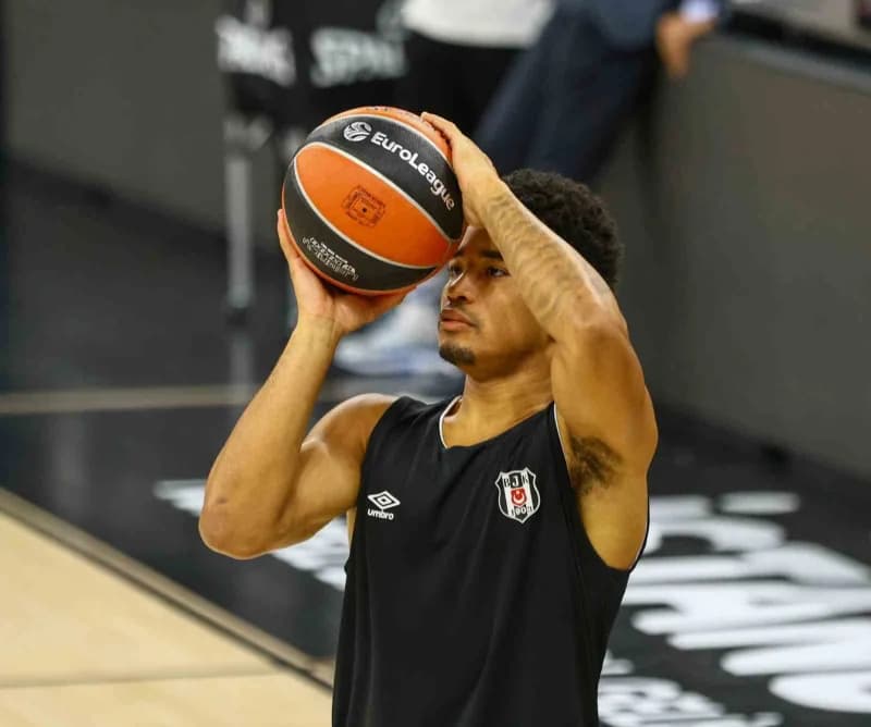Beşiktaş Erkek Basketbol Takımı’nın oyun kurucusu Devon Dotson, Eurolegaue için heyecanlı olduklarını ve camianın beklen