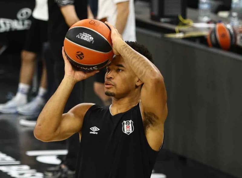Beşiktaş Erkek Basketbol Takımı’nın oyun kurucusu Devon Dotson, Eurolegaue için heyecanlı olduklarını ve camianın beklen