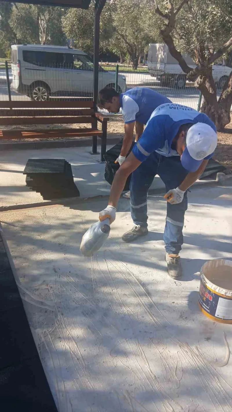 İdim Belediyesi, kent genelinde halkın ortak kullanımına açık park ve yeşil alanların daha düzenli, bakımlı ve kullanışl