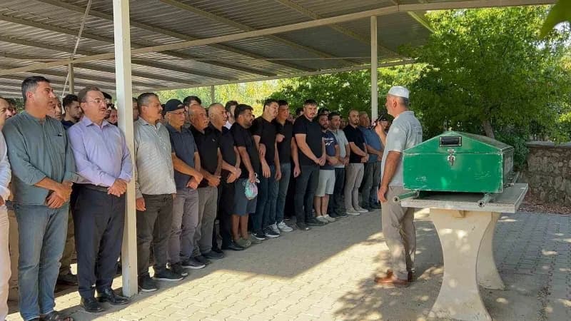 Muğla'nın Fethiye ilçesinde iddiaya göre Özel bir klinikte olduğu diş tedavisinin ardından fenalaşan 5 yaşındaki Hatice