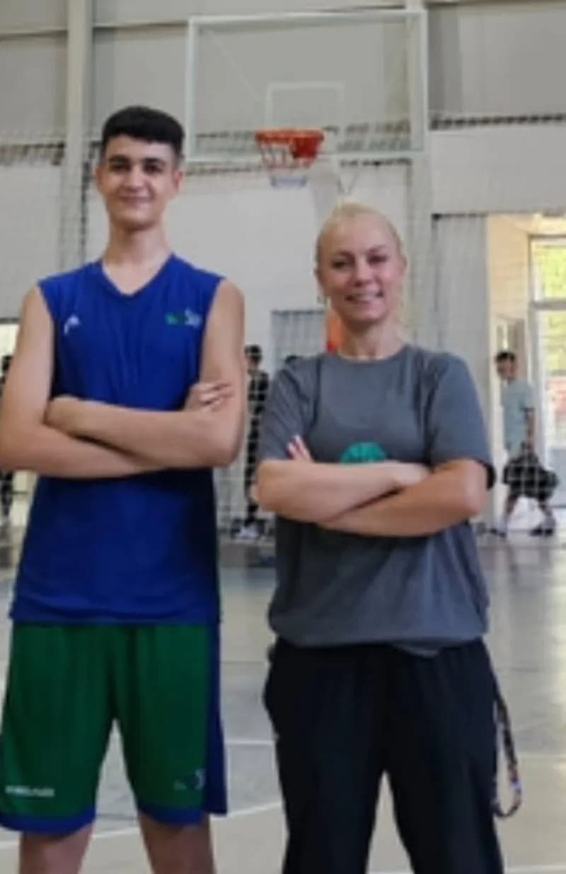 Diyarbakır’da yetişen genç basketbolcu Muhammed Emin Pamuk, gösterdiği başarılı performansın ardından Fenerbahçe Basketb