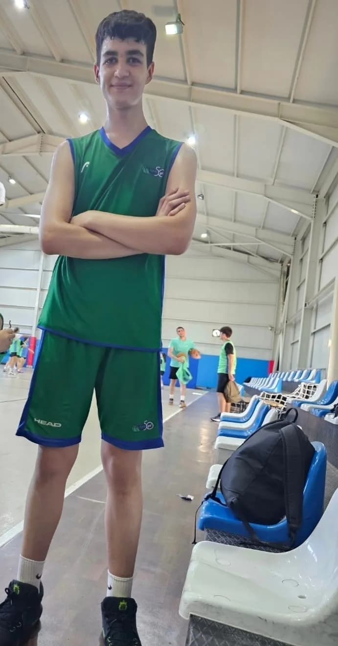 Diyarbakır’da yetişen genç basketbolcu Muhammed Emin Pamuk, gösterdiği başarılı performansın ardından Fenerbahçe Basketb