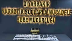 Diyarbakır’da midelerinde uyuşturucu taşıyan 2 kişinin tutuklanmasıyla ilgili polis operasyonu
