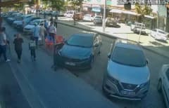 Diyarbakır Valisi Murat Zorluoğlu deprem açıklaması yaparken