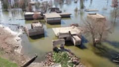 Doğanpınar Barajı suları altında kalan Belören köyü ve leyleklerin yuvaları